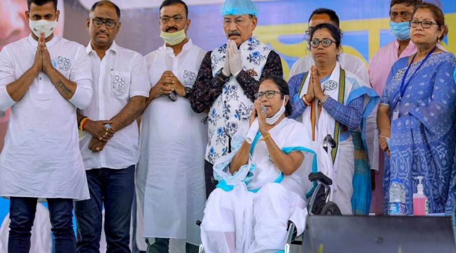 Mamata Banerjee accepts calling BJP leader, says have every right to do so Mamata Banerjee accepts calling BJP leader, says have every right to do so- India TV Hindi