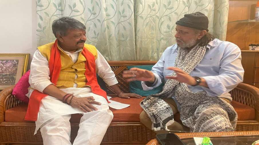Mithun Chakraborty BJP Kailash Vijayvargiya PM Narendra Modi Brigade Ground Rally West Bengal Electi Mithun Chakraborty BJP Kailash Vijayvargiya PM Narendra Modi Brigade Ground Rally West Bengal Electi- India TV Hindi
