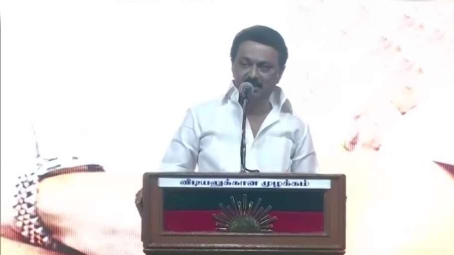 एमके स्टालिन का ऐलान, DMK सरकार बनी तो राशन कार्डधारक महिलाओं को देंगे 1000 रुपये/महीना एमके स्टालिन का ऐलान, DMK सरकार बनी तो राशन कार्डधारक महिलाओं को देंगे 1000 रुपये/महीना- India TV Hindi