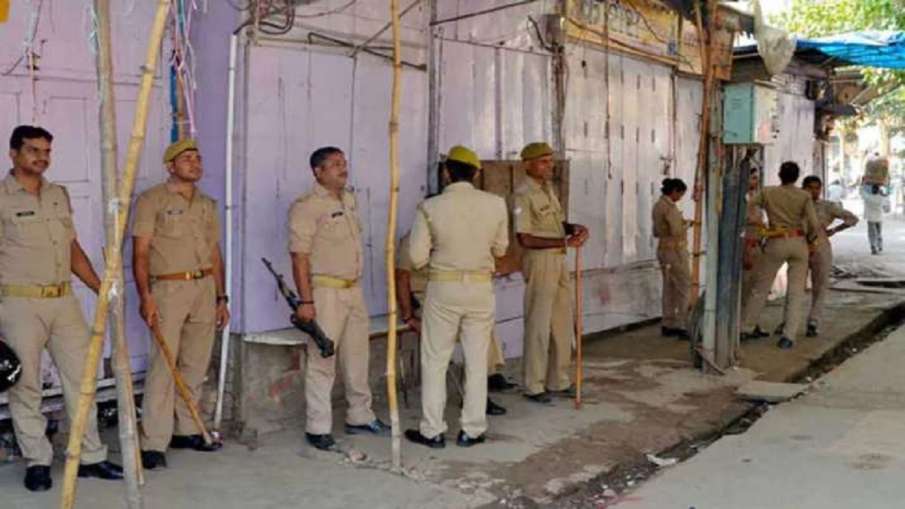 कोरोना की बढ़ी रफ्तार, रोकथाम के लिए गाजियाबाद और नोएडा में धारा 144 लागू कोरोना की बढ़ी रफ्तार, रोकथाम के लिए गाजियाबाद और नोएडा में धारा 144 लागू- India TV Hindi