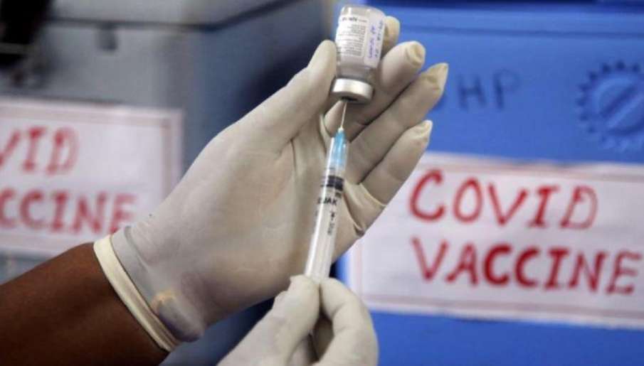 104-year-old Noida man takes COVID vaccine, feels 'fit and fine' 104-year-old Noida man takes COVID vaccine, feels 'fit and fine'- India TV Hindi