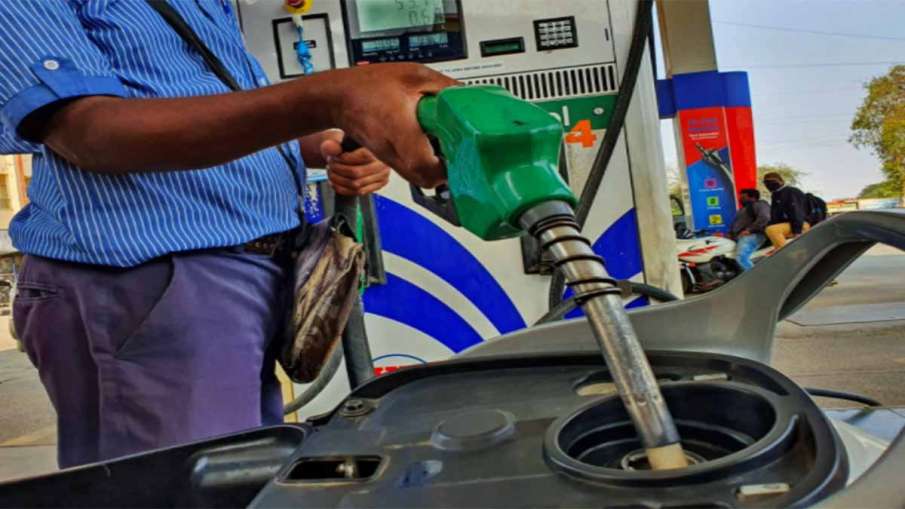 tax collection on petrol, diesel jumps 300Pc in six years- India TV Paisa