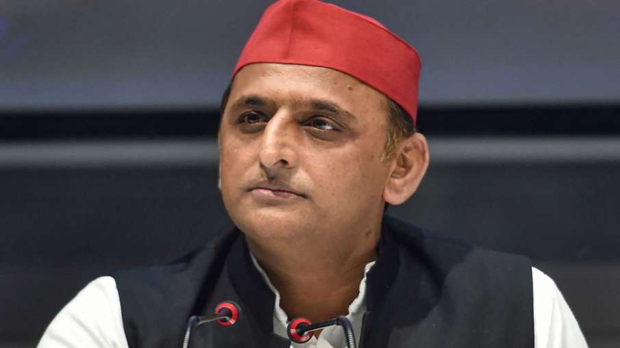 देश में अंग्रेजों की तरह ‘कंपनी शासन’ थोपना चाहती है BJP: अखिलेश यादव देश में अंग्रेजों की तरह ‘कंपनी शासन’ थोपना चाहती है BJP: अखिलेश यादव- India TV Hindi
