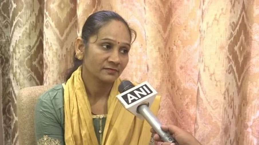 Reward announced on arrest of absconding husband of the BSP MLA Ramabai Reward announced on arrest of absconding husband of the BSP MLA Ramabai- India TV Hindi