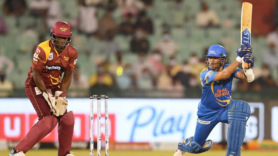 Sachin Tendulkar Road Safety World Series Live Half Century Against West Indies Legends Sachin Tendulkar Road Safety World Series Live Half Century Against West Indies Legends - India TV Hindi