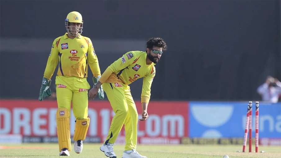 CSK player explains why bowlers prefer to play under Dhoni CSK player explains why bowlers prefer to play under Dhoni - India TV Hindi