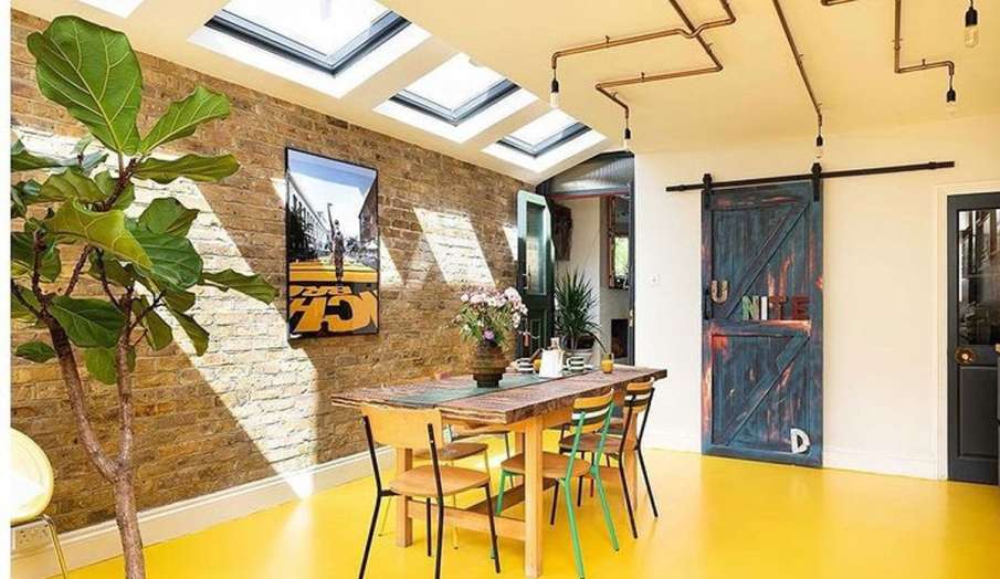 Vastu Tips: घर की दक्षिण-पश्चिम दिशा के फ्लोर में कराएं ये रंग, मिलेंगे शुभ फल Vastu Tips: घर की दक्षिण-पश्चिम दिशा के फ्लोर में कराएं ये रंग, मिलेंगे शुभ फल- India TV Hindi