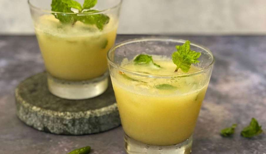 Aam Panna Recipe: गर्मियों के मौसम में घर पर बनाएं आम का पना, ये रही बनाने की सिंपल विधि Aam Panna Recipe: गर्मियों के मौसम में घर पर बनाएं आम का पना, ये रही बनाने की सिंपल विधि- India TV Hindi