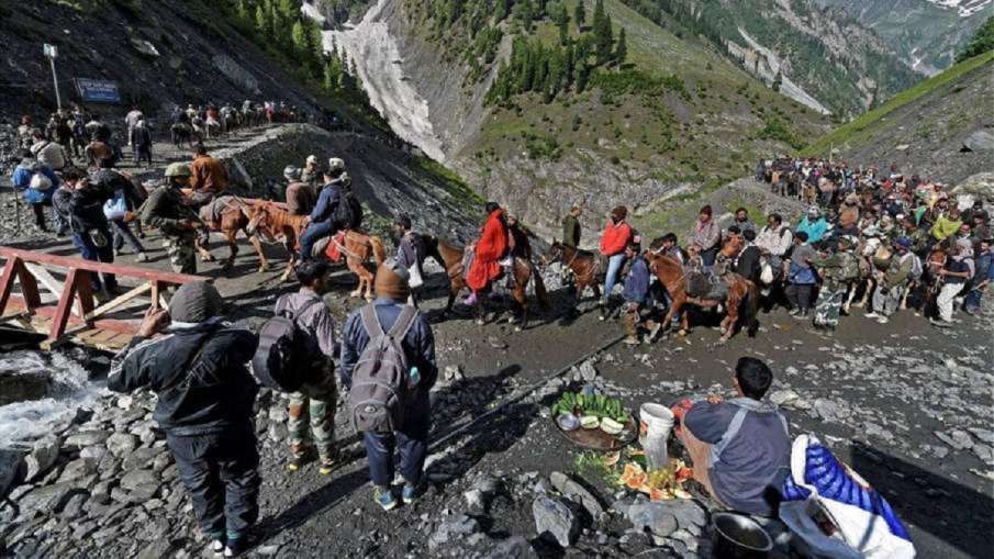 अमरनाथ यात्रा के लिए 15 अप्रैल से ऑनलाइन पंजीकरण शुरू होगा अमरनाथ यात्रा के लिए 15 अप्रैल से ऑनलाइन पंजीकरण शुरू होगा- India TV Hindi