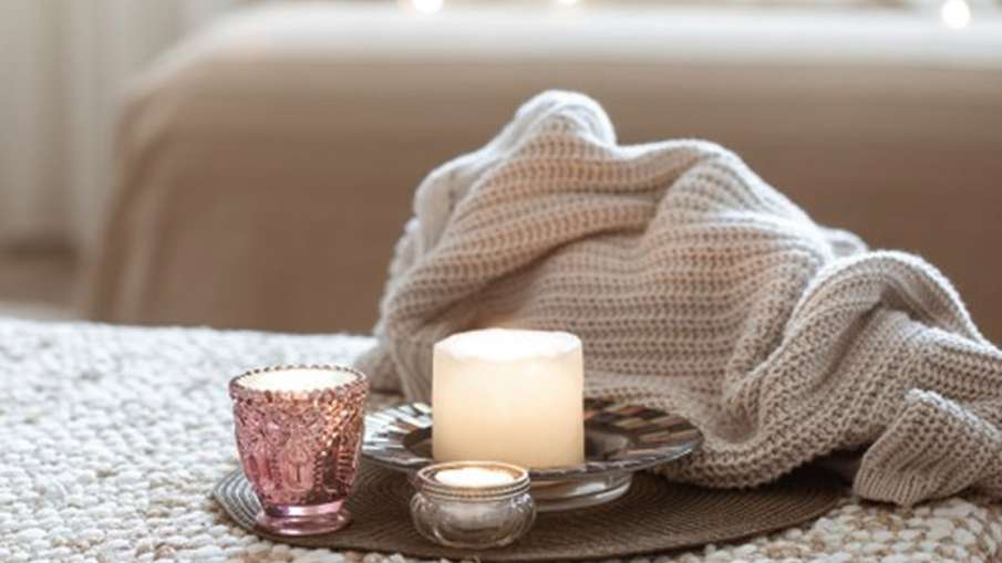 Vastu Tips: घर की इस दिशा में लगाएं मोमबत्ती, निगेटिव एनर्जी रहेगी दूर Vastu Tips: घर की इस दिशा में लगाएं मोमबत्ती, निगेटिव एनर्जी रहेगी दूर- India TV Hindi