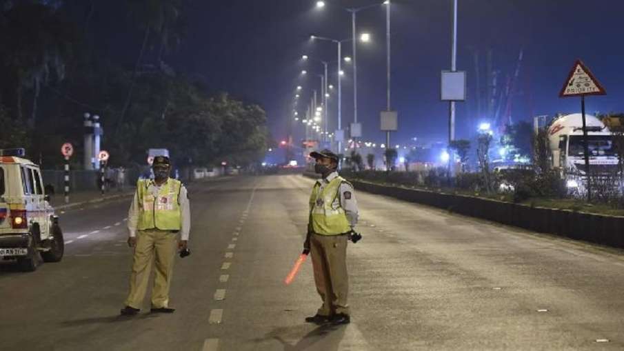 चंडीगढ़ प्रशासन ने वीकेंड लॉकडाउन हटाने का किया ऐलान चंडीगढ़ प्रशासन ने वीकेंड लॉकडाउन हटाने का किया ऐलान- India TV Hindi