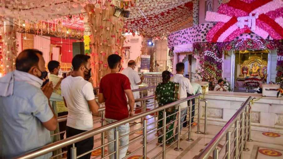 दिल्ली: कोरोना के चलते झंडेवालान मंदिर बंद, कालकाजी मंदिर में एंट्री के लिए बनवाना होगा ई-पास दिल्ली: कोरोना के चलते झंडेवालान मंदिर बंद, कालकाजी मंदिर में एंट्री के लिए बनवाना होगा ई-पास- India TV Hindi