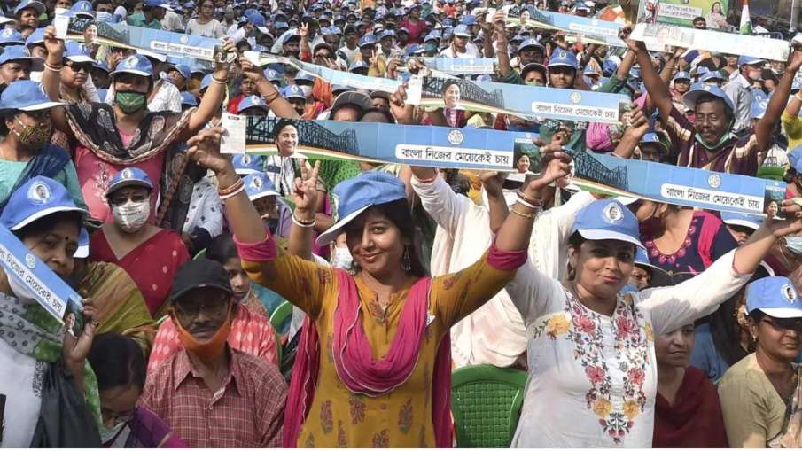 Election Commission bans roadshows, vehicle rallies in West Bengal Election Commission bans roadshows, vehicle rallies in West Bengal- India TV Hindi