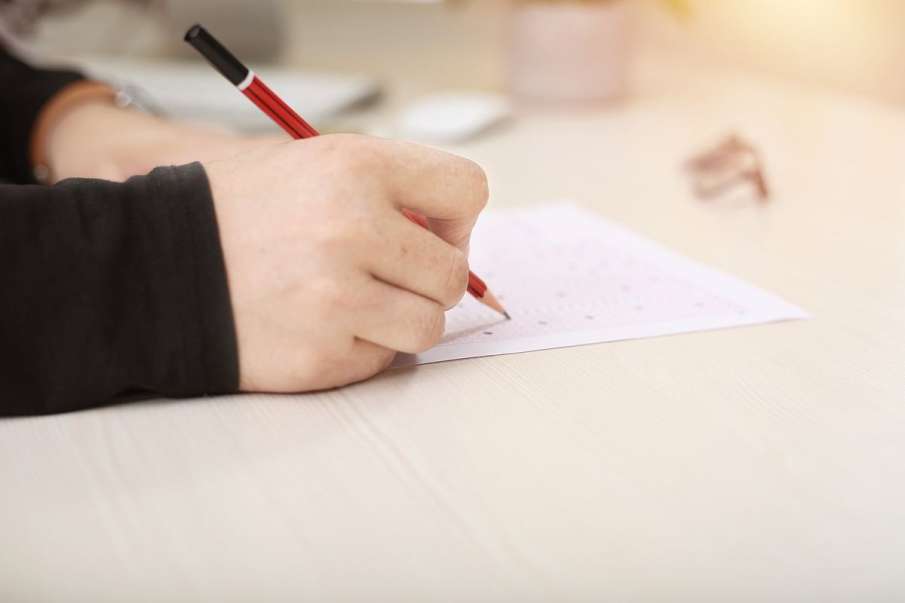 Kerala High Court prelims final answer key 2021... Kerala High Court prelims final answer key 2021...- India TV Hindi