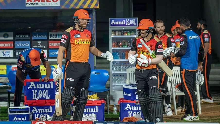 Virender Sehwag, furious on the Hyderabad team, said if Bairstow was not in the toilet then why not Virender Sehwag, furious on the Hyderabad team, said if Bairstow was not in the toilet then why not - India TV Hindi