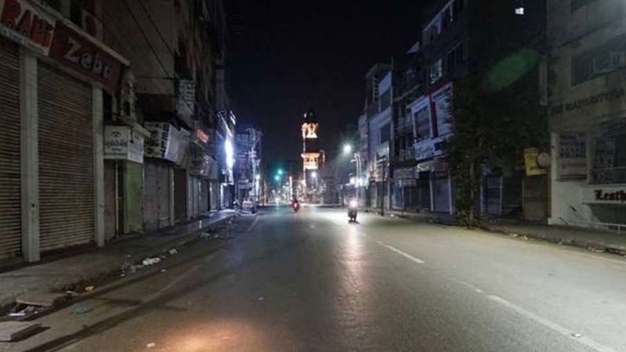 लखनऊ, वाराणसी, कानपुर,प्रयागराज में नाइट कर्फ़्यू , रात 9 बजे के बाद लागू हो जाएंगी पाबंदियां लखनऊ, वाराणसी, कानपुर,प्रयागराज में नाइट कर्फ़्यू , रात 9 बजे के बाद लागू हो जाएंगी पाबंदियां- India TV Hindi