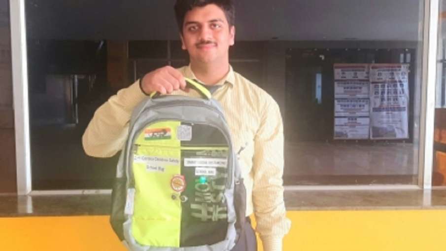 School bags will protect Corona and track down missing... School bags will protect Corona and track down missing...- India TV Hindi