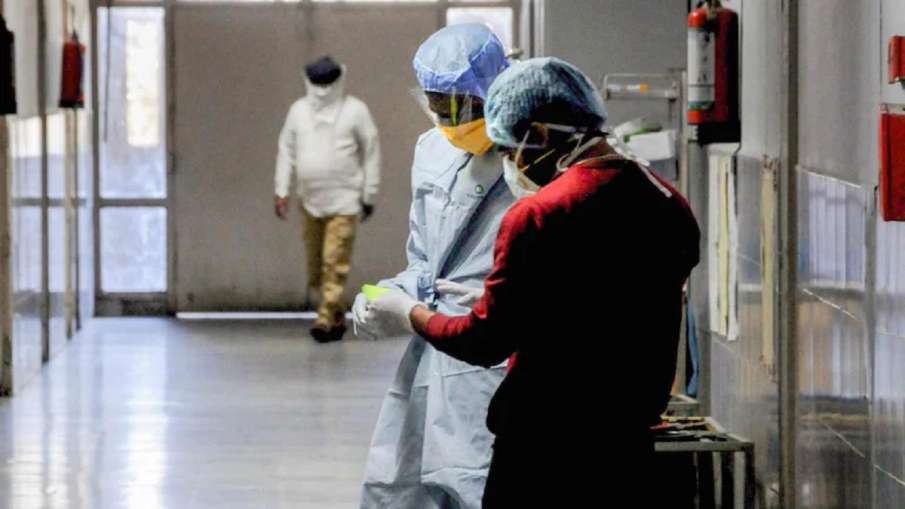 37 Sir Ganga Ram doctors have tested positive during ongoing COVID-19 surge: Sources 37 Sir Ganga Ram doctors have tested positive during ongoing COVID-19 surge: Sources- India TV Hindi