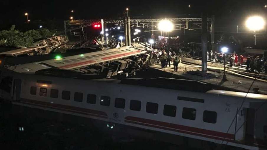 पूर्वी ताइवान में ट्रेन हादसे में 36 लोगों की मौत, 72 घायल पूर्वी ताइवान में ट्रेन हादसे में 36 लोगों की मौत, 72 घायल- India TV Hindi