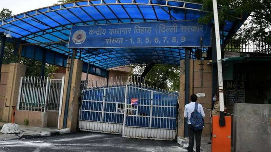 कोरोना वायरस: दिल्ली की जेलों में बंद कैदियों से नहीं मिल पाएंगे परिजन कोरोना वायरस: दिल्ली की जेलों में बंद कैदियों से नहीं मिल पाएंगे परिजन- India TV Hindi