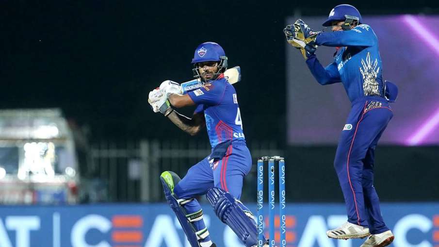 Shikhar Dhawan snatches orange cap from RCB's Glenn Maxwell Shikhar Dhawan snatches orange cap from RCB's Glenn Maxwell- India TV Hindi