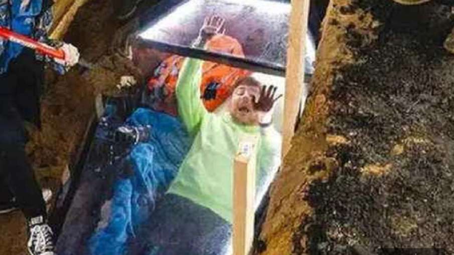 man in coffin man in coffin- India TV Hindi
