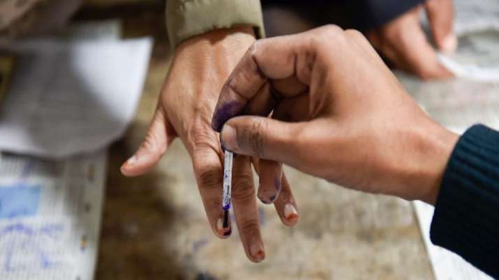 Bihar Panchayat elections postponed for 15 days due to Covid crisis Bihar Panchayat elections postponed for 15 days due to Covid crisis- India TV Hindi