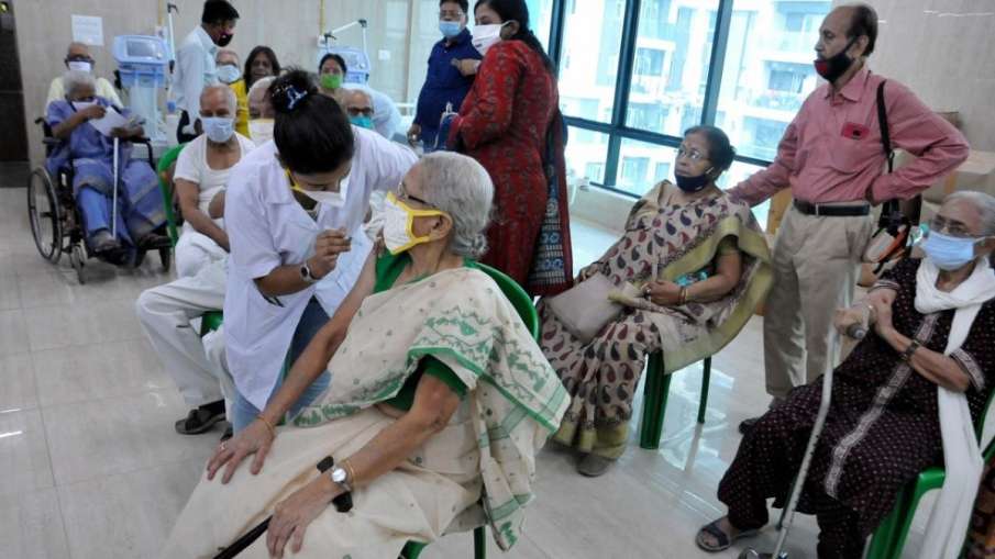 भारत में कोविड-19 टीके की अब तक 21 करोड़ से अधिक खुराक दी जा चुकी हैं- स्वास्थ्य मंत्रालय भारत में कोविड-19 टीके की अब तक 21 करोड़ से अधिक खुराक दी जा चुकी हैं- स्वास्थ्य मंत्रालय- India TV Hindi