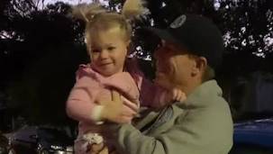 Australian cricketer who plays in IPL met family after long wait Australian cricketer who plays in IPL met family after long wait- India TV Hindi