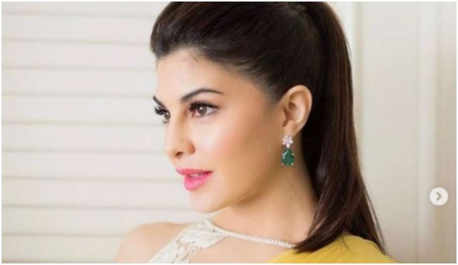 Jacqueline Fernandes appeals people in Corona crisis says help each other Jacqueline Fernandes appeals people in Corona crisis says help each other- India TV Hindi