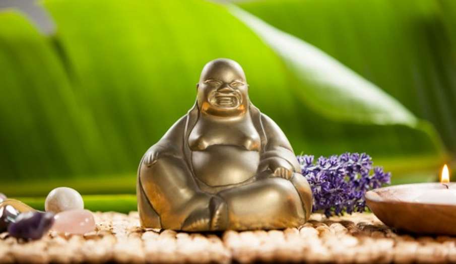 Vastu Tips: लॉफिंग बुद्धा की मूर्ति किचन सहित इन जगहों पर रखना माना जाता है अशुभ Vastu Tips: लॉफिंग बुद्धा की मूर्ति किचन सहित इन जगहों पर रखना माना जाता है अशुभ- India TV Hindi