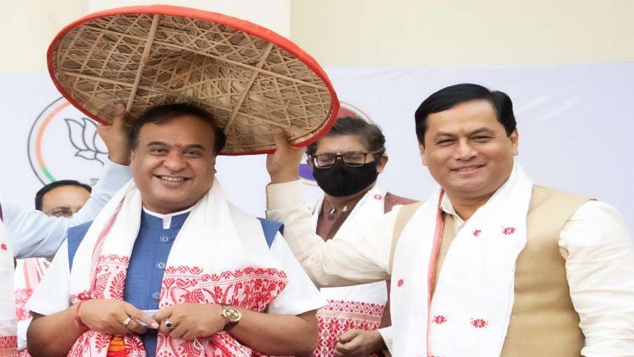 himanta biswa sarma chief minister of assam हिमंत बिस्वा सरमा ने ली असम के मुख्यमंत्री पद की शपथ himanta biswa sarma chief minister of assam हिमंत बिस्वा सरमा ने ली असम के मुख्यमंत्री पद की शपथ- India TV Hindi