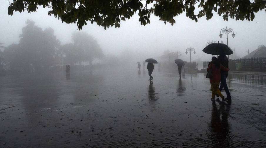 Cyclone Tauktae impact: Uttar Pradesh meteorological department forecast heavy rain in many cities Cyclone Tauktae impact: Uttar Pradesh meteorological department forecast heavy rain in many cities- India TV Hindi