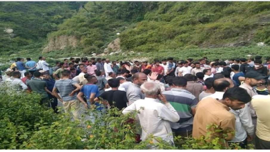 Himachal Pradesh: 10 people died after car fell into a ditch Sirmaur district Himachal Pradesh: 10 people died after car fell into a ditch Sirmaur district- India TV Hindi