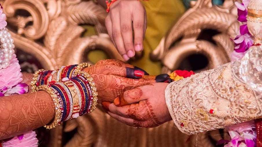 Gang of brides, Gang of brides extorting money, Bride Arrested Guna Gang of brides, Gang of brides extorting money, Bride Arrested Guna- India TV Hindi