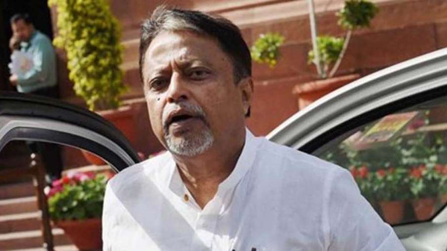 BJP leader Mukul Roy joins TMC after meeting Mamata Banerjee BJP leader Mukul Roy joins TMC after meeting Mamata Banerjee- India TV Hindi