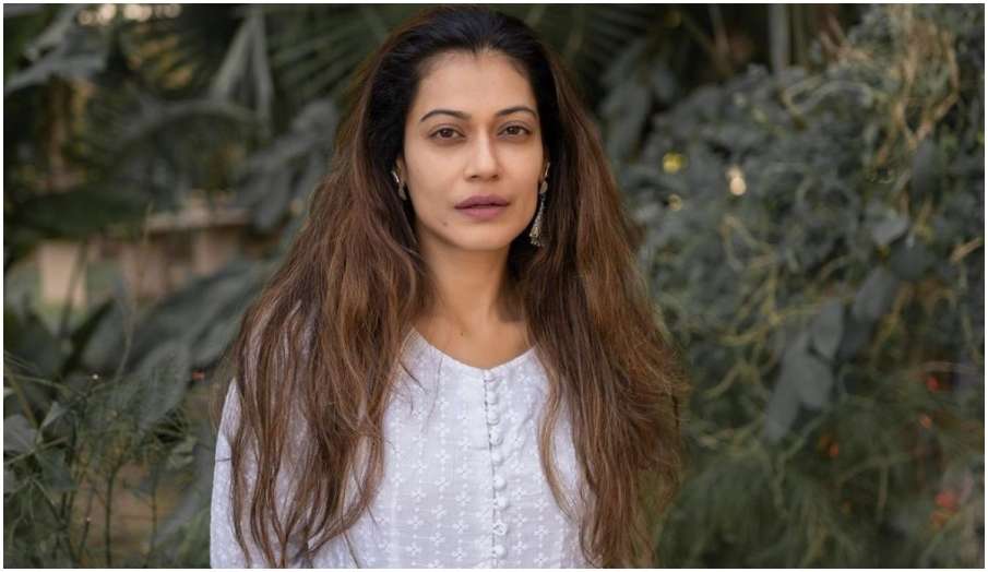 Payal Rohatgi arrested by Sattelite police at Ahmedabad Payal Rohatgi arrested by Sattelite police at Ahmedabad- India TV Hindi
