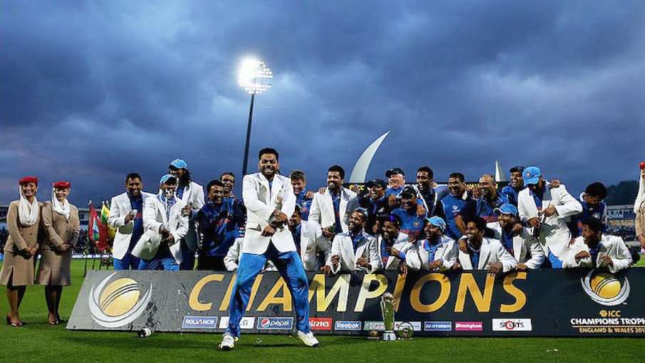 Dhoni created history by winning the 2013 Champions Trophy on this day, became the first captain to Dhoni created history by winning the 2013 Champions Trophy on this day, became the first captain to - India TV Hindi