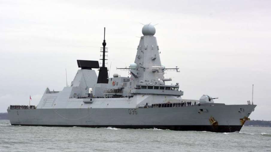 Russia fires warning shots to deter UK warship in Black Sea Russia fires warning shots to deter UK warship in Black Sea- India TV Hindi