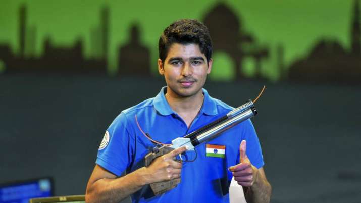 Saurabh Chaudhary clinches bronze after slow start for India at ISSF World Cup Saurabh Chaudhary clinches bronze after slow start for India at ISSF World Cup- India TV Hindi