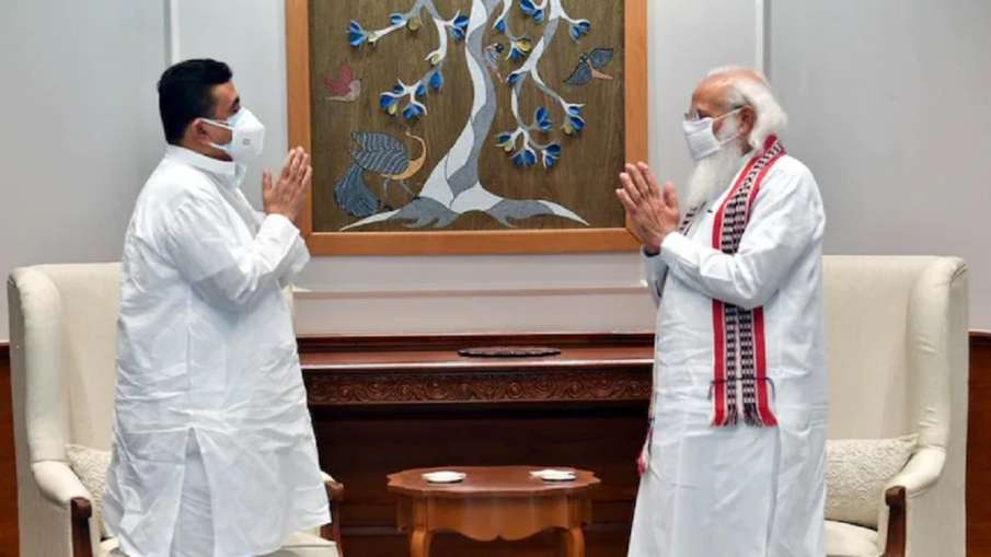 BJP leader Suvendu Adhikari meets PM Modi BJP leader Suvendu Adhikari meets PM Modi- India TV Hindi