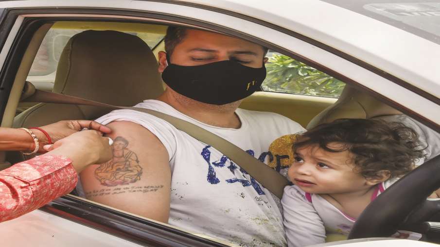Pfizer, Moderna COVID-19 vaccines don't lower sperm count, study says Pfizer, Moderna COVID-19 vaccines don't lower sperm count, study says- India TV Hindi