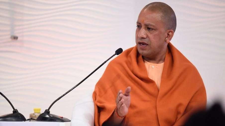 पीठ से लेकर CM बनने तक... पीठ से लेकर CM बनने तक...- India TV Hindi