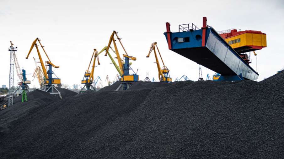 India's coal production drops by 2PC to 716 mn tonnes in FY'21 India's coal production drops by 2PC to 716 mn tonnes in FY'21- India TV Paisa