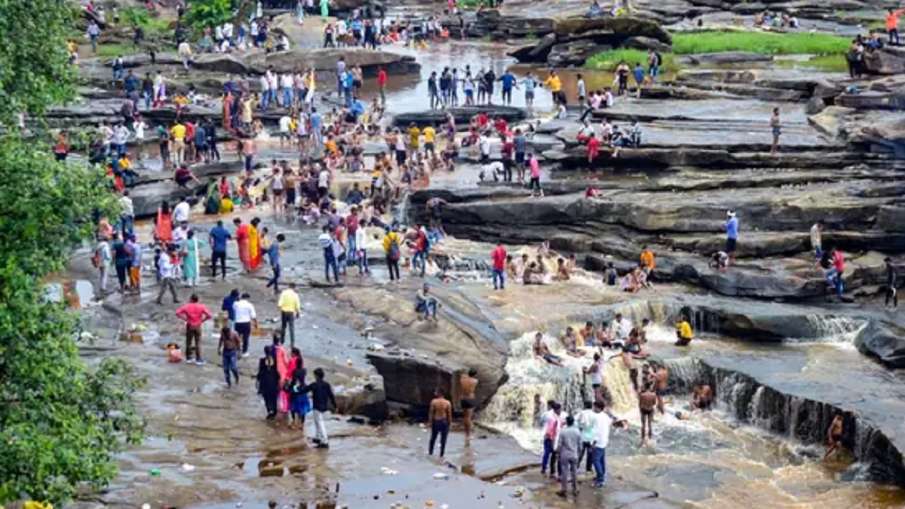 Coronavirus: People treating third wave warning like weather update, says govt Coronavirus: People treating third wave warning like weather update, says govt- India TV Hindi
