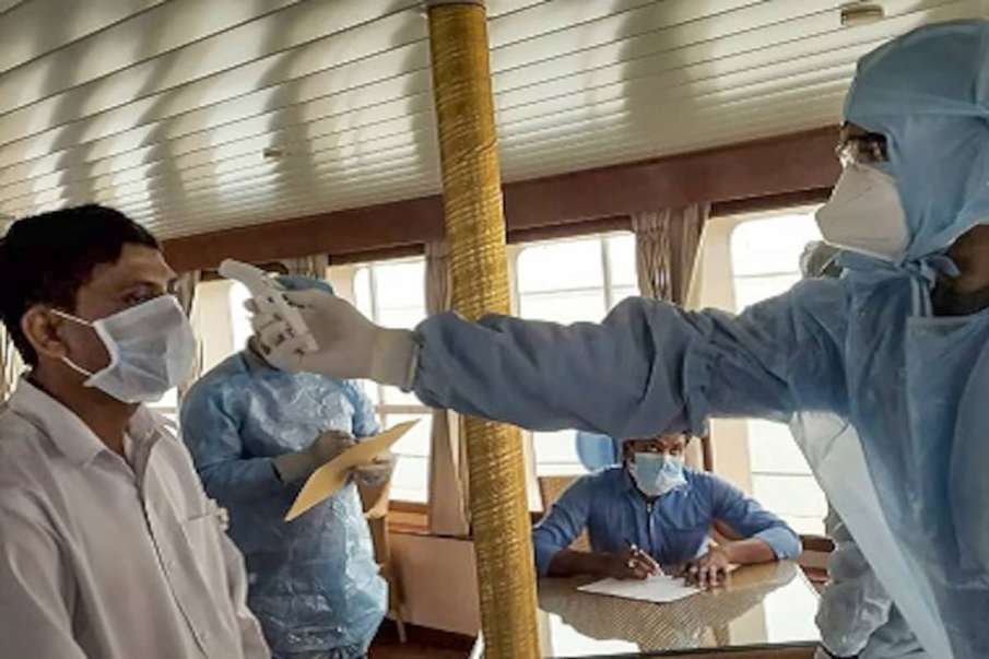 MP reports 17 COVID-19 cases, no deaths; over 9.5 lakh get vaccine jab MP reports 17 COVID-19 cases, no deaths; over 9.5 lakh get vaccine jab- India TV Hindi