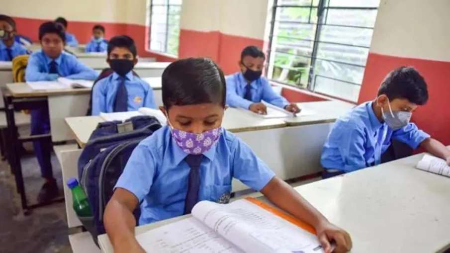 हिमाचल प्रदेश में 10वीं, 11वीं और 12वीं कक्षा के लिए स्कूल खोलने को लेकर कैबिनेट में बड़ा फैसला हिमाचल प्रदेश में 10वीं, 11वीं और 12वीं कक्षा के लिए स्कूल खोलने को लेकर कैबिनेट में बड़ा फैसला - India TV Hindi