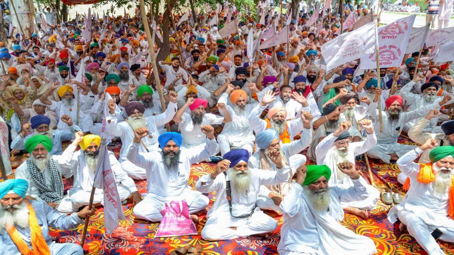 किसान आंदोलन: जंतर-मंतर पर आज से किसानों की संसद, सुरक्षा के कड़े इंतजाम किसान आंदोलन: जंतर-मंतर पर आज से किसानों की संसद, सुरक्षा के कड़े इंतजाम- India TV Hindi