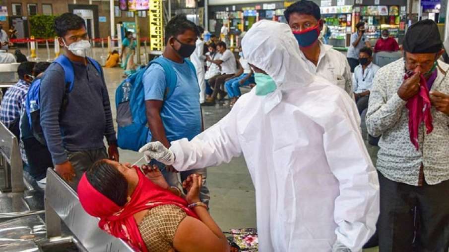 Maha reports 7,302 COVID-19 cases, 120 deaths Maha reports 7,302 COVID-19 cases, 120 deaths- India TV Hindi
