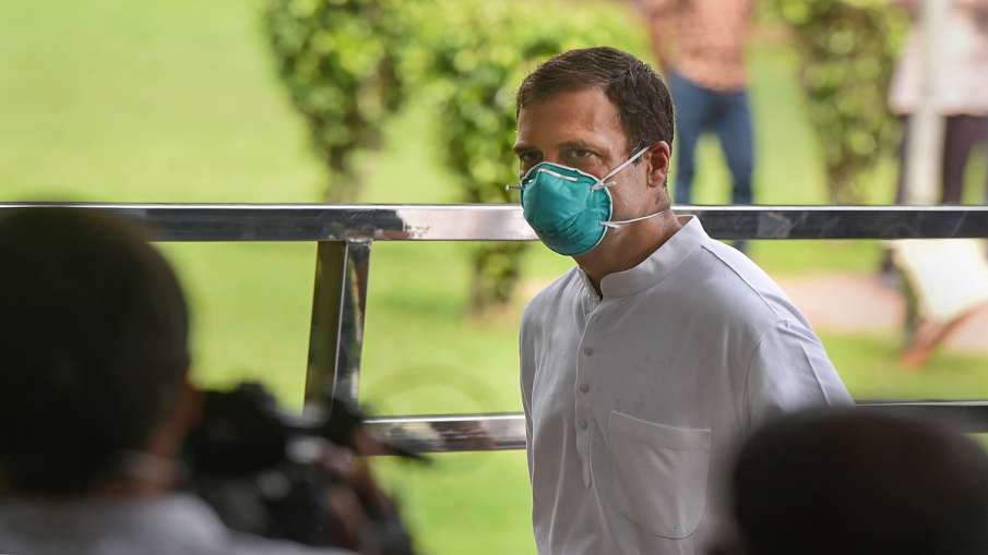 Rahul Gandhi tweet on Phone Tapping राहुल ने फोन टैपिंग पर कहा, 'वह आपके फोन पर सब कुछ पढ़ रहा' Rahul Gandhi tweet on Phone Tapping राहुल ने फोन टैपिंग पर कहा, 'वह आपके फोन पर सब कुछ पढ़ रहा'- India TV Hindi